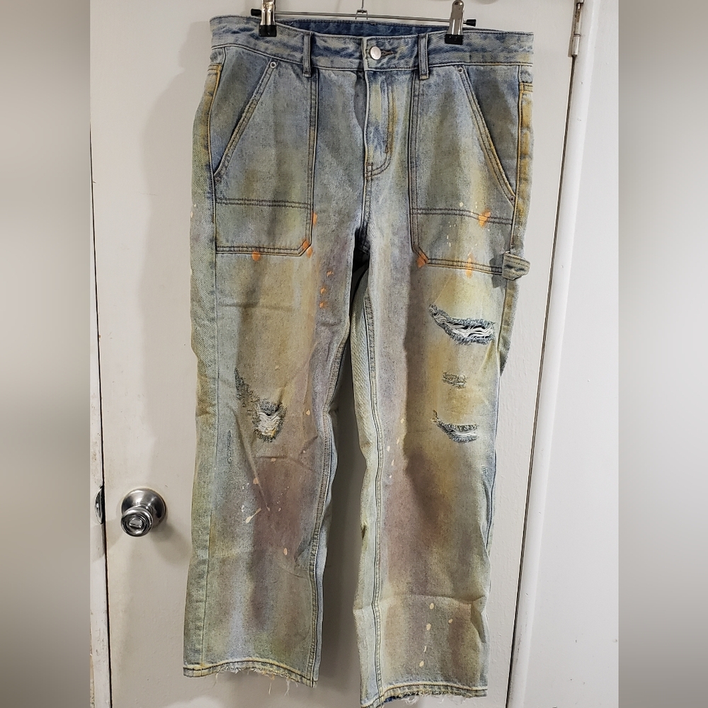 🌻NWOT BDG Light Blue Denim Jeans with Contrast Stitching